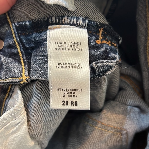 “Foxy-Flare” Guess Jeans - Picture 10 of 11